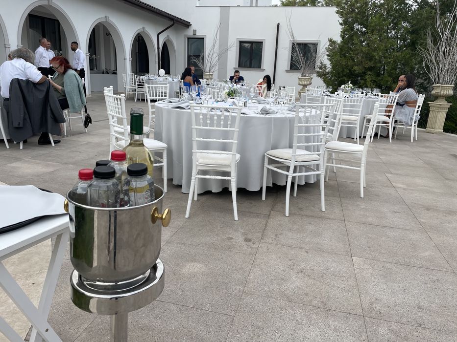 Corturi, mese si scaune de inchiriat pentru evenimente in aer liber