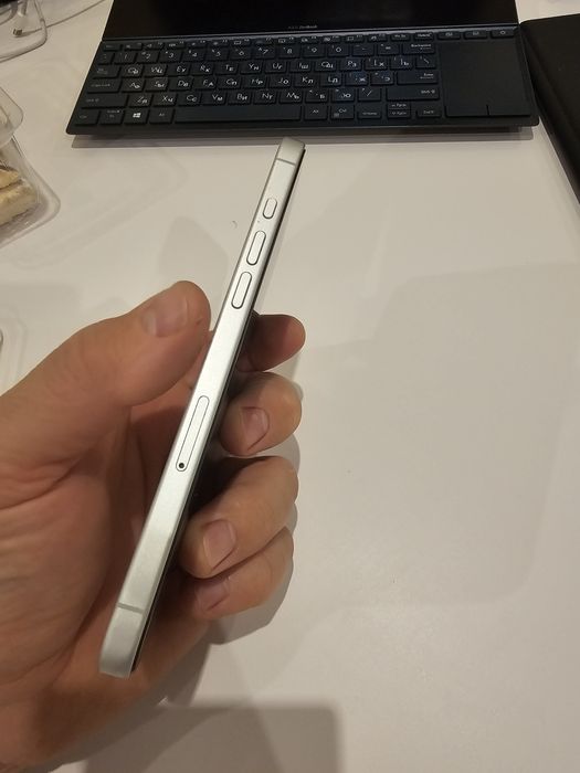 iPhone 16 Plus 128GB