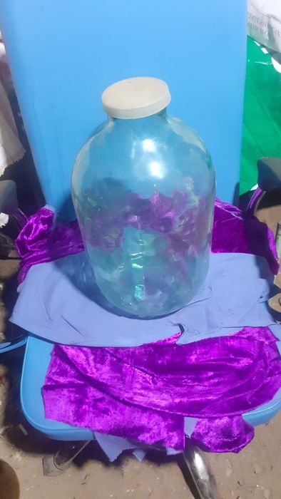 Три разных бутылки