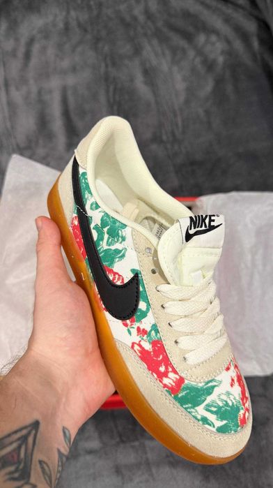 Nike    кроссовки