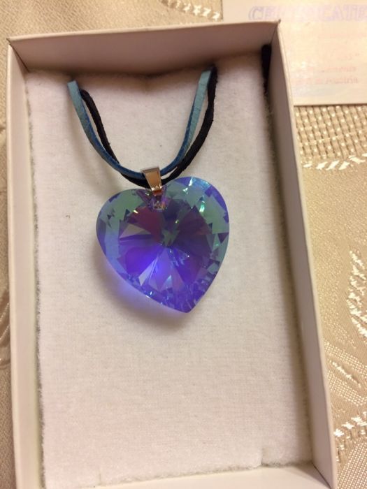 Сърце от Сваровски страхотен подарък за свети Валентин!