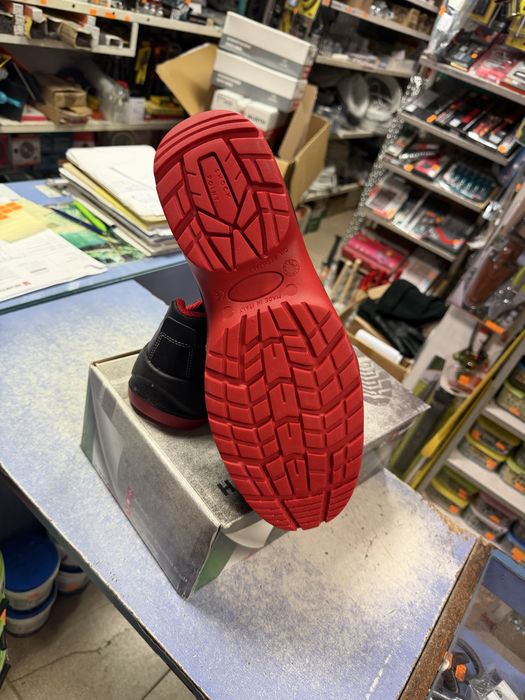 Wurth Hector работни обувки s2 номер  47