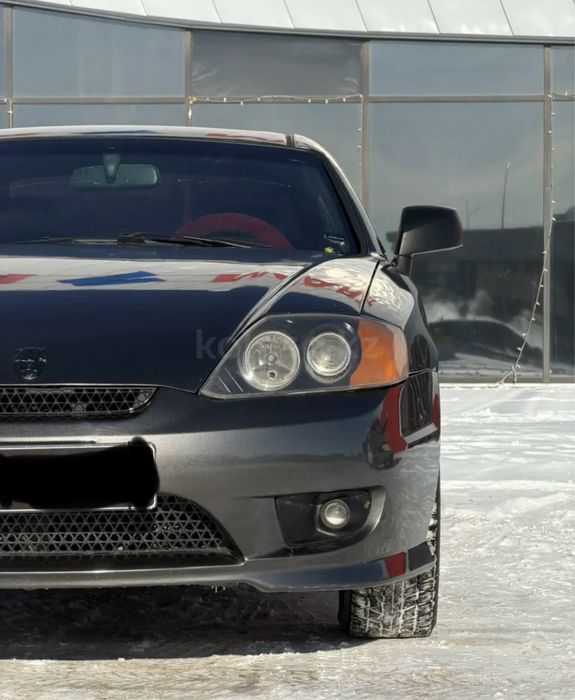 Hyundai Tuscani 2001 год