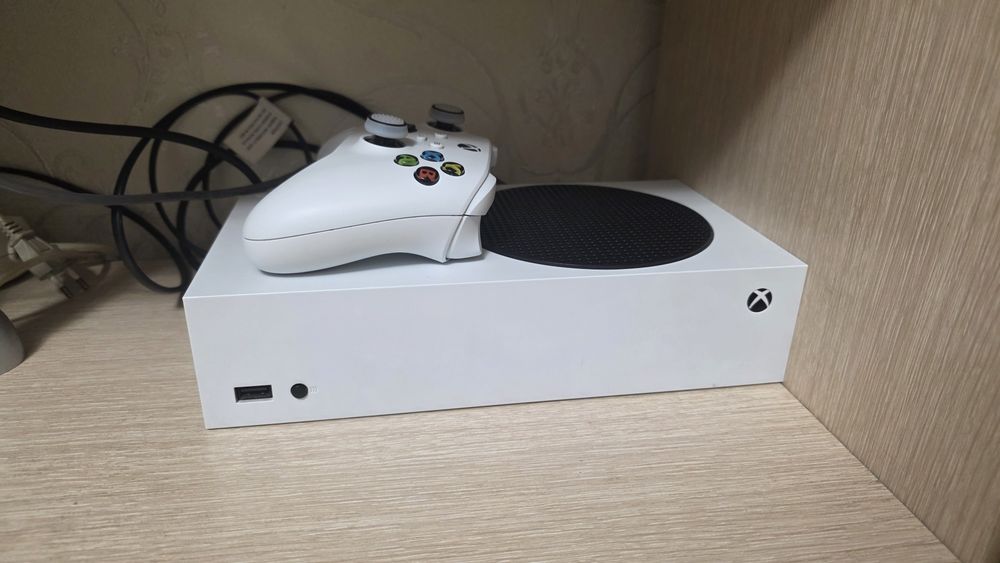 Xbox Series S + One s