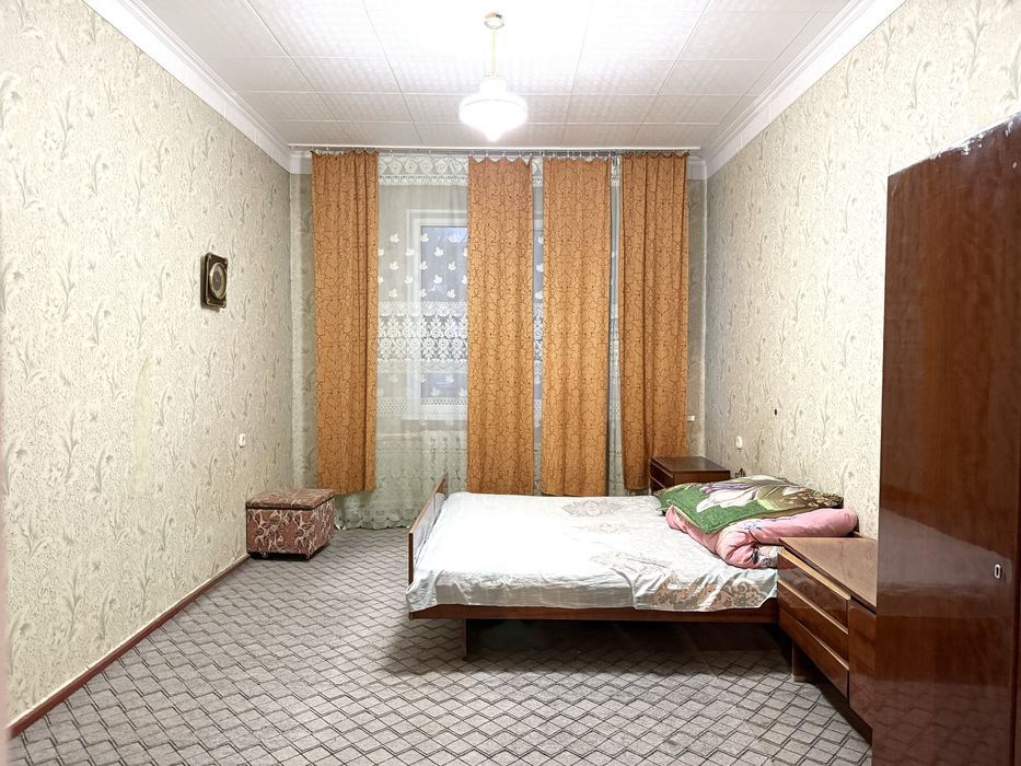 Двухкомнатная 2/3/4 Лисунова 1а, Зеркалка, Кадышева, Школа №151