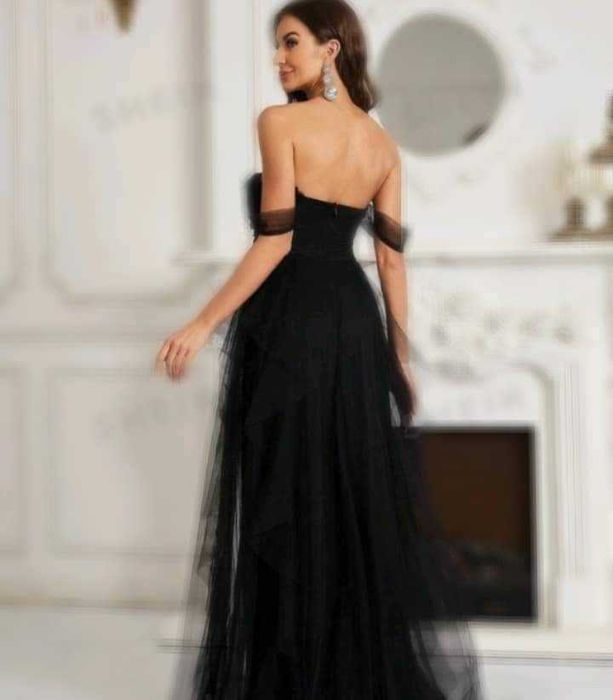 Продавам бална рокля!