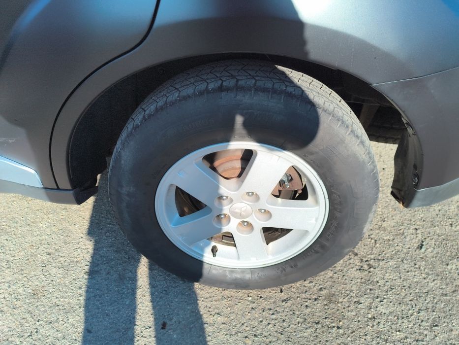 Продавам Mitsubishi Outlander 2