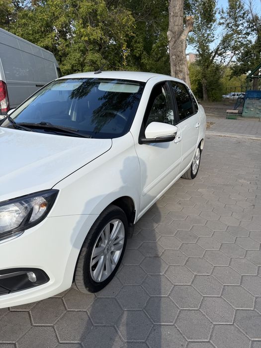 Продам автомобиль Лада Гранта