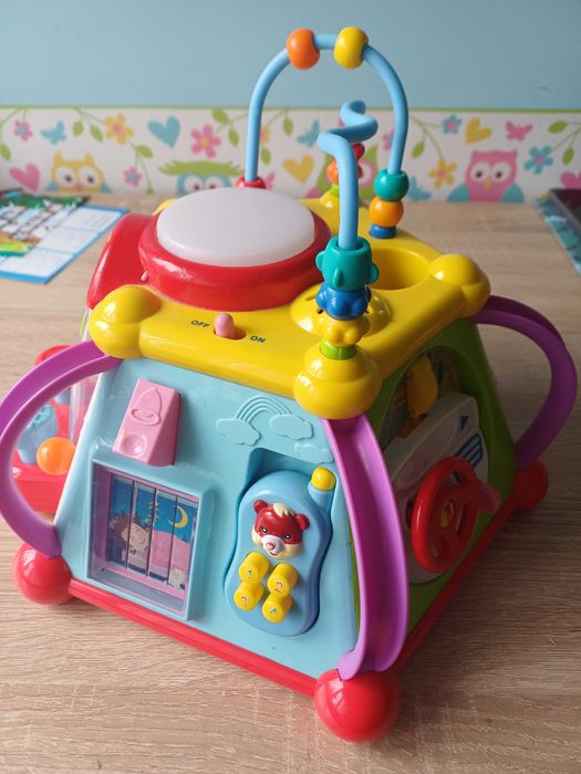 Интерактивен куб