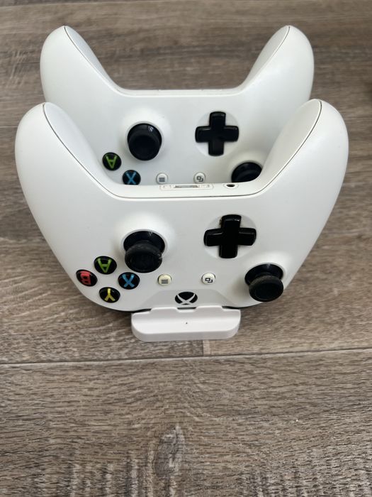 Xbox one s в хорошем состаяний