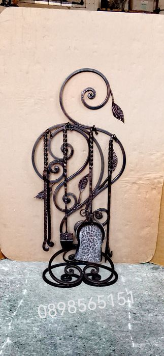 Кош за дърва с прибор за камина, лопатка, маша, дилаф, ръжен,