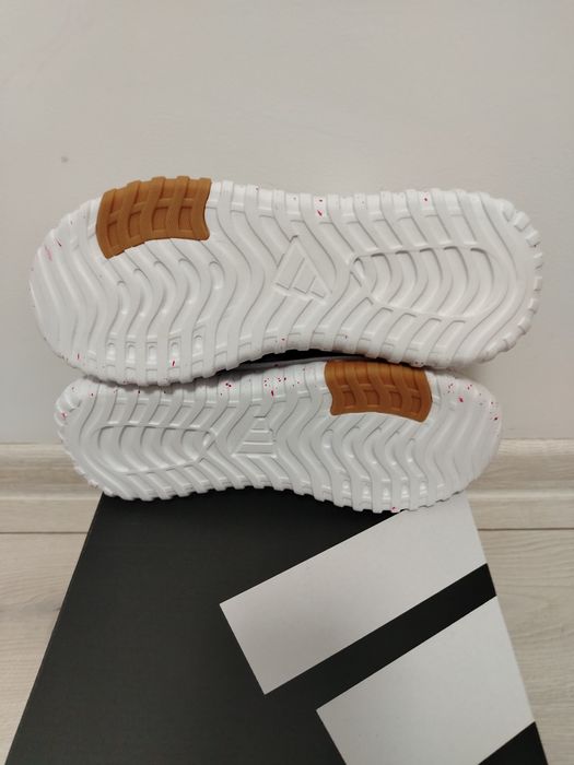 Adidași Adidas dama mărimea 36,2/3