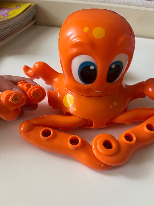Детска играчка октоподче