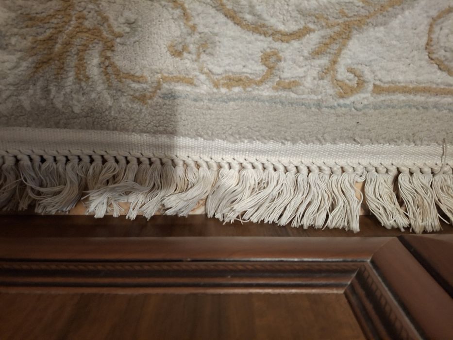 Продам ковёр 2*3м