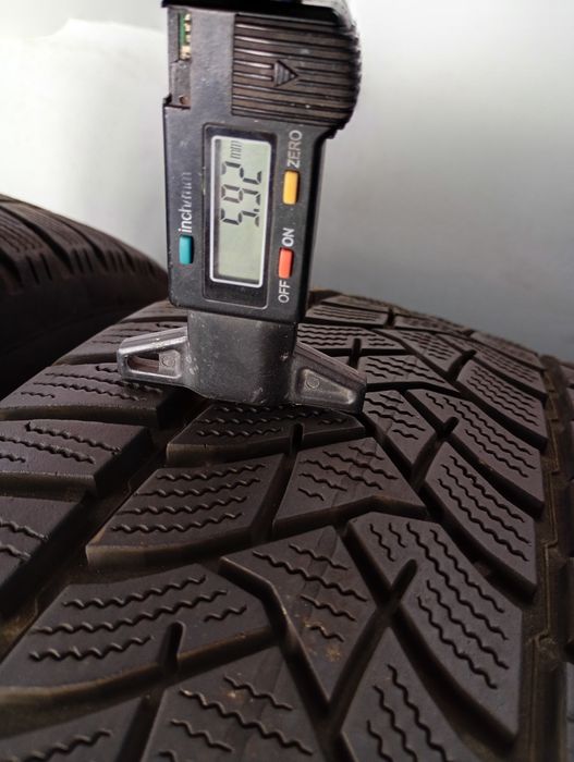 Dunlop 4 бр.215/60/16 дот4321