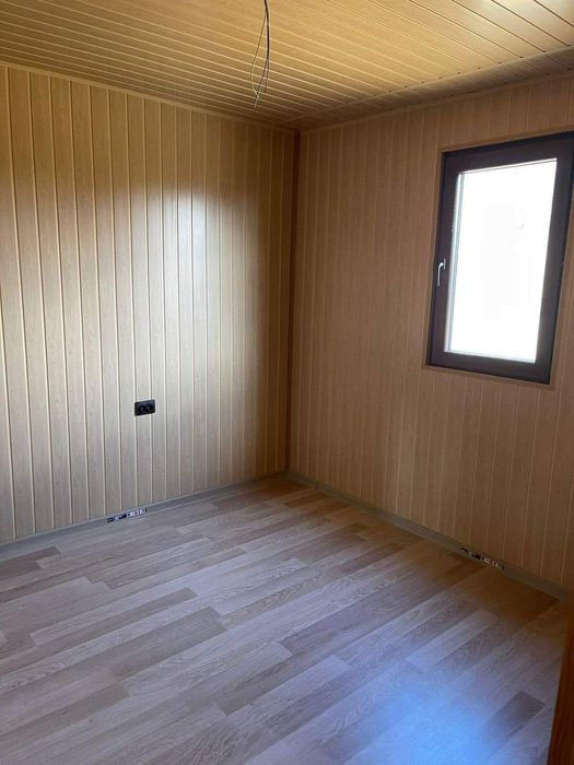 Vând case modulare pe structură metalică