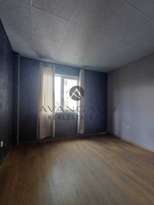 Продава се Тристаен апартамент в Пловдив, Христо Смирненски - 96 кв.м за 903 €/кв.м - Снимка #5