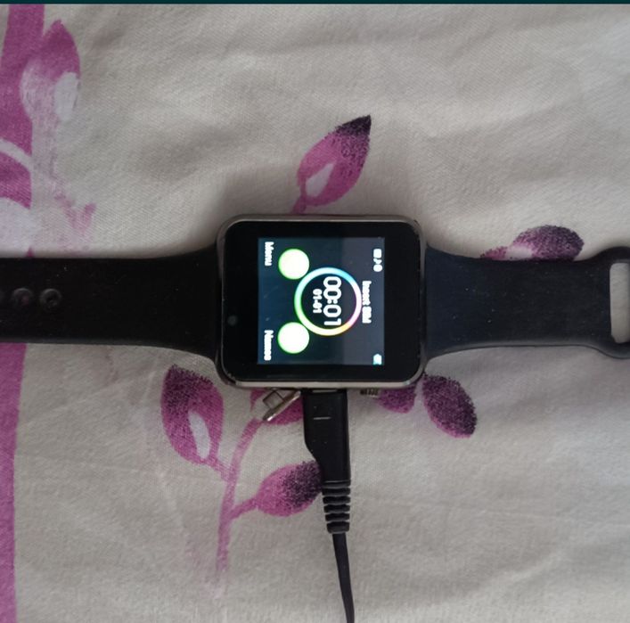 Smart watch ceas cu cartelă sim , card microsd și webcam