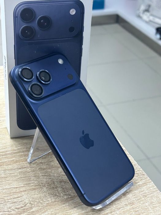 Iphone 17 pro max 1TB(TM79)