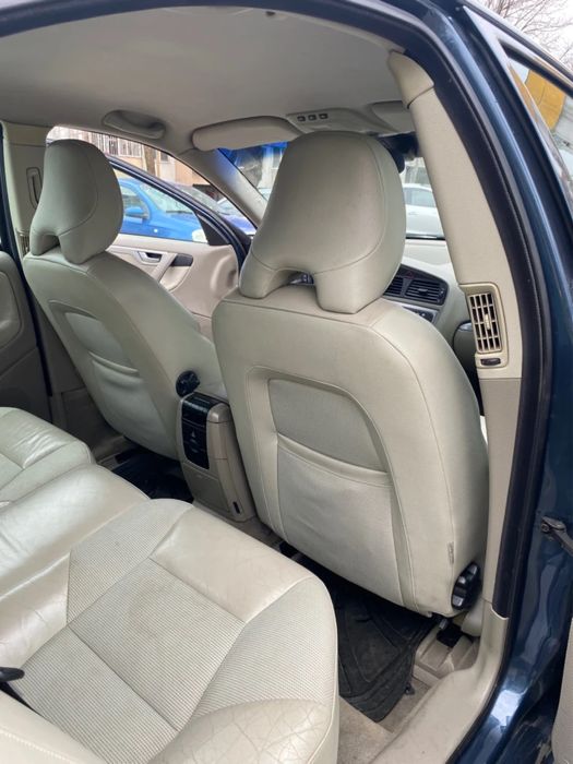 Volvo S60 2.4 бензин