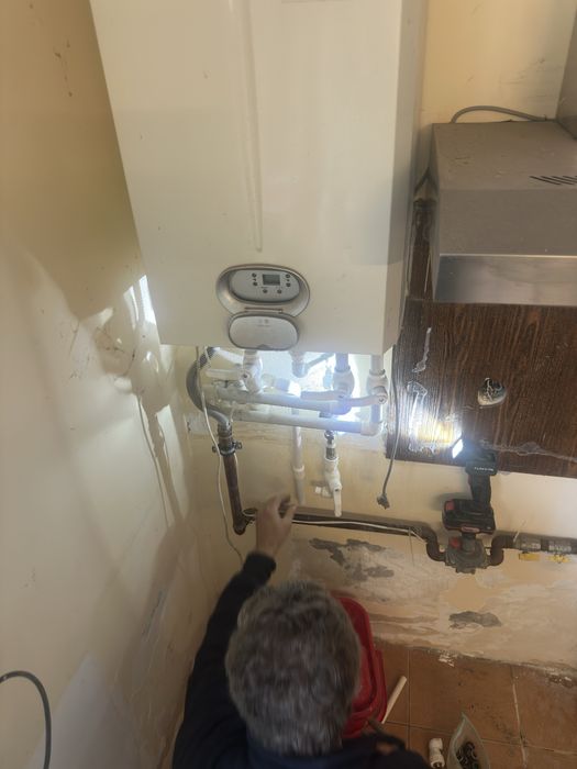 Instalatii sanitare , termice si electrice