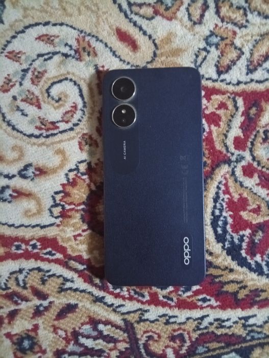 Oppo A17 телефон