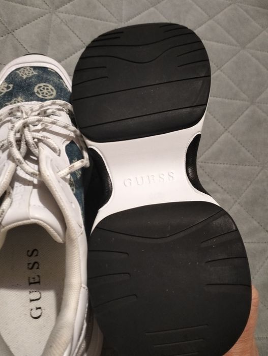 Adidași Guess dama