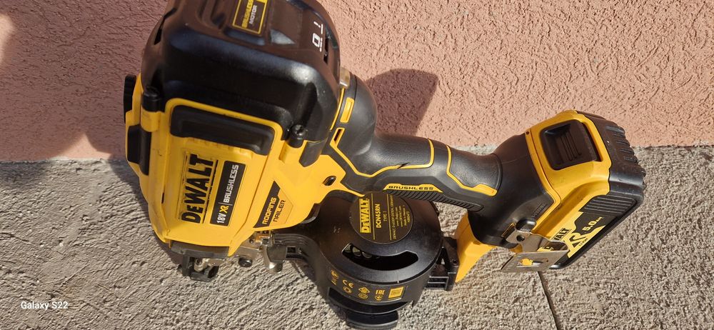 Dewalt pistol de cuie pentru sindrila