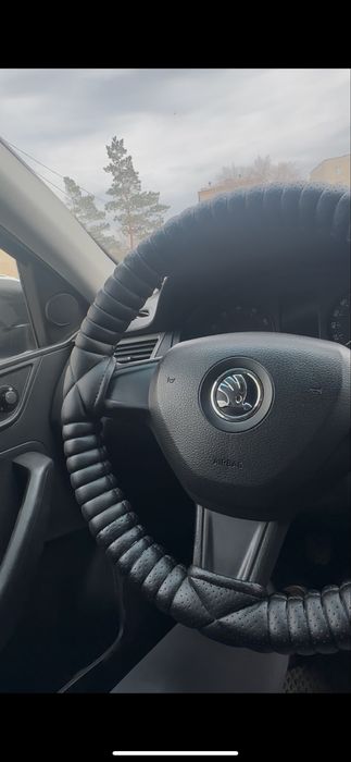 Шкода Рапид продам Шкоду