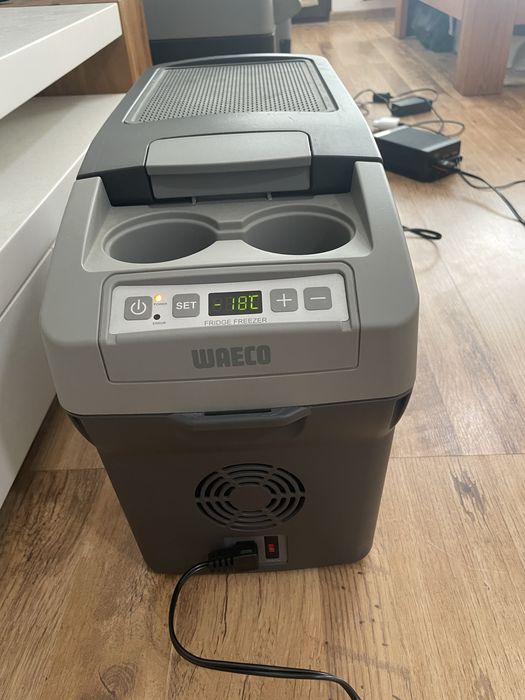Waeco cdf 11 хладилна  чанта фризер