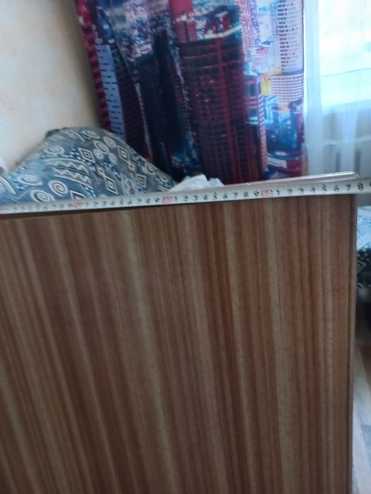 Журнальный столик,дерево