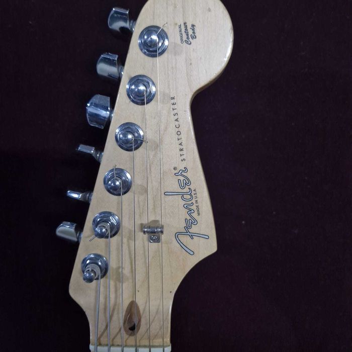 FENDER stratocaster