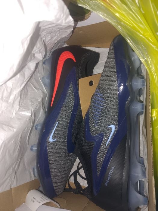 ГОРОД ПЕТРОПАВЛОВСК Бутсы Nike phantom GX 15000тг