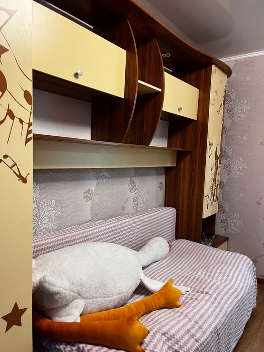 Продам комлект мебели