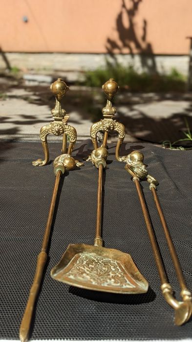 Unelte pt semineu, bronz ,gheara cu bila