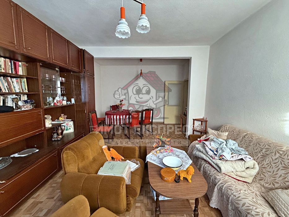 Продава се Етаж от къща в Асеновград - 173 кв.м за 521 €/кв.м - Снимка #2