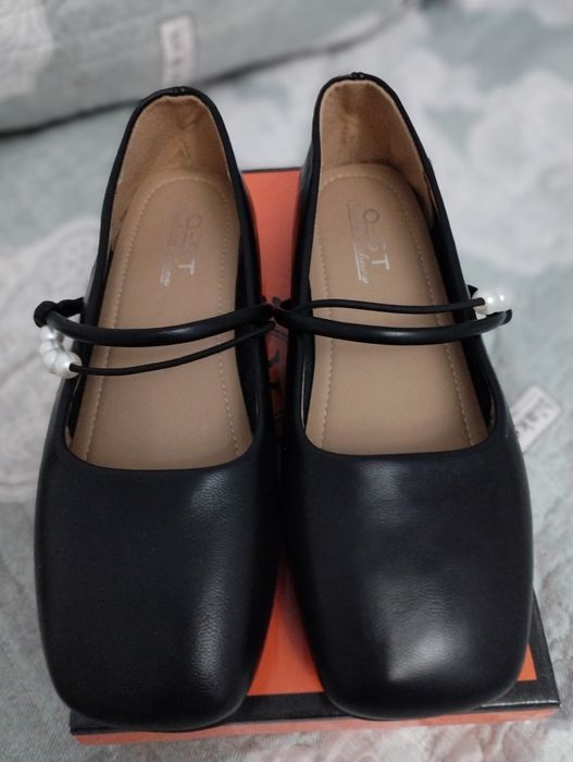 Нежные балетки с бусинами