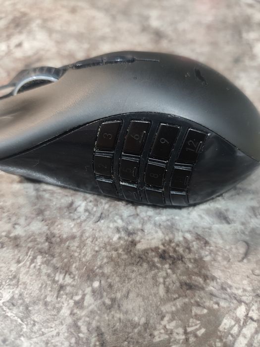 Продам безпроводную мышь razer naga epic