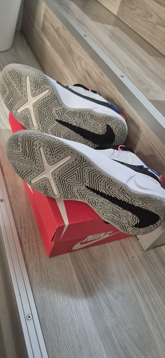 Adidasi Nike copii