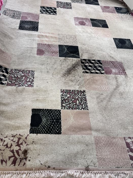 Продам ковер напольный