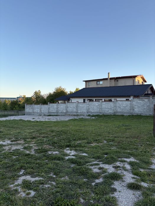 Teren 450m intravilan Venus