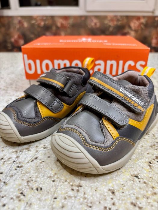 Biomechanics кроссовки