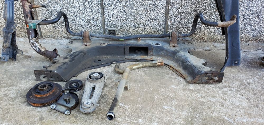 Нисан Ноте на части