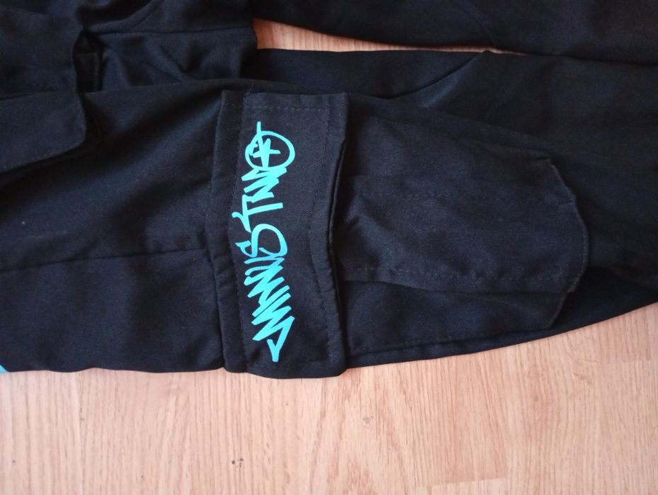 pantaloni cargo MinusTwo ca noi