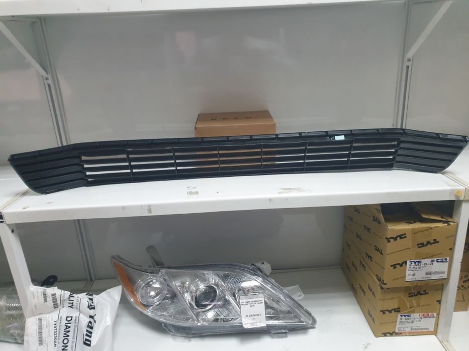 Решетка в бампер Toyota Camry 50 (Европа)