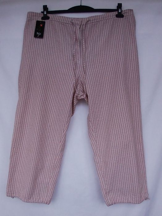 Дамски панталони ластични от различни материи.