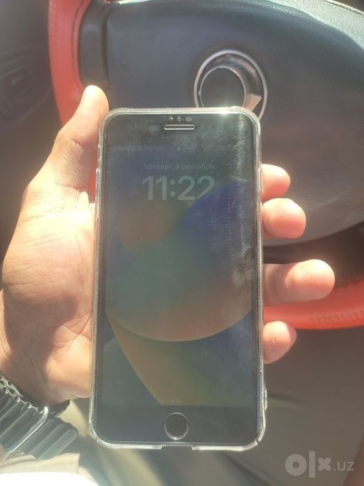 Iphone 8+ sptiladi