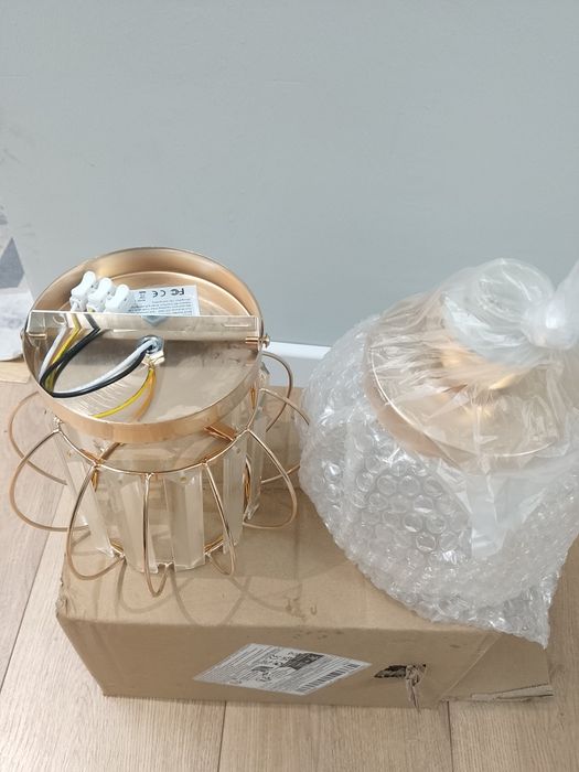 Люстра новый 2 штуки