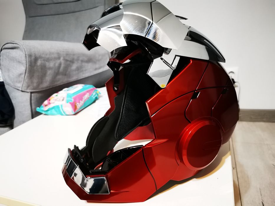 Masca electrica Iron Man MK5 1:1 PREȚ PROMO telecomanda, comanda vocal