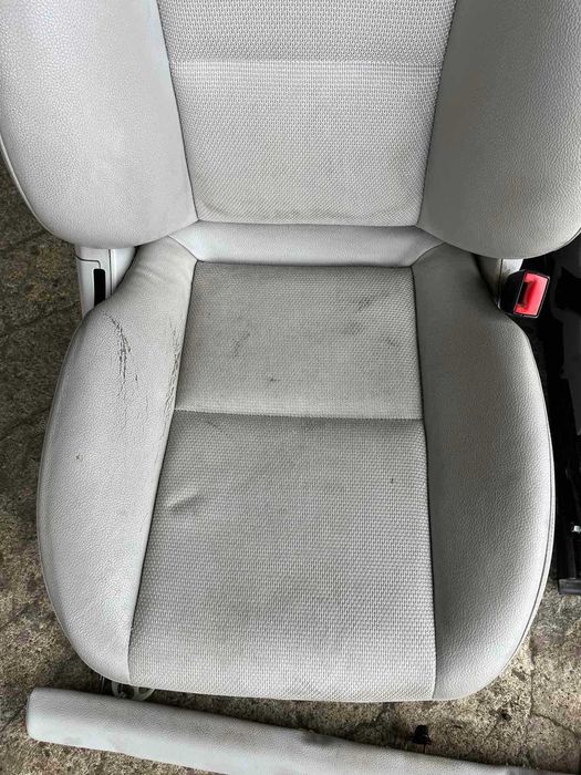 Светъл салон кожа и плат Седан Mercedes W204 C class Подгрев Мерцедес